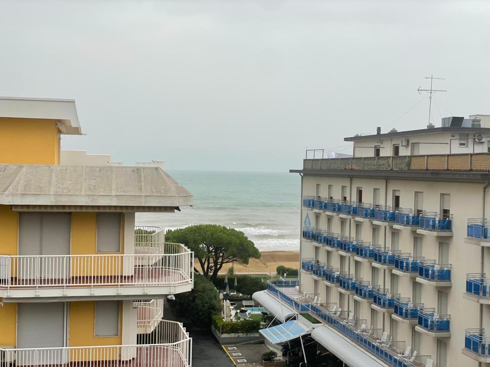 Residence Vela - Walterigato Apartments Solo Per Famiglie Τζεσόλο Λίντο Εξωτερικό φωτογραφία